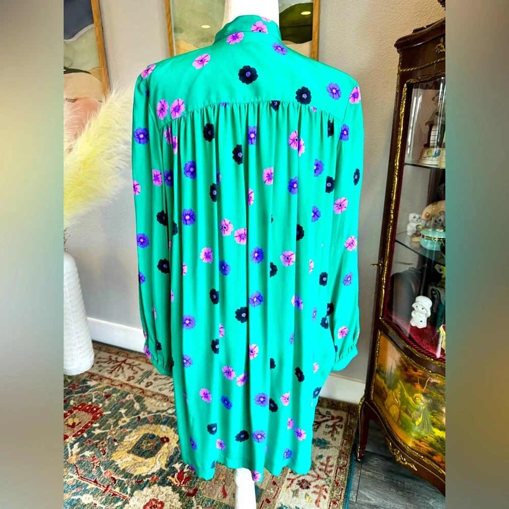 Italian Silk Floral Topper Blouse - Picture 3 of 8